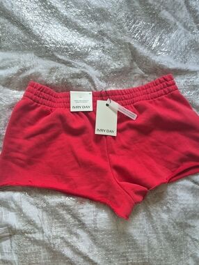 Ivry Day Red Raw Hem Sweat Shorts - NWT